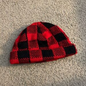 Retro Knit Black & Red Checkered Beanie